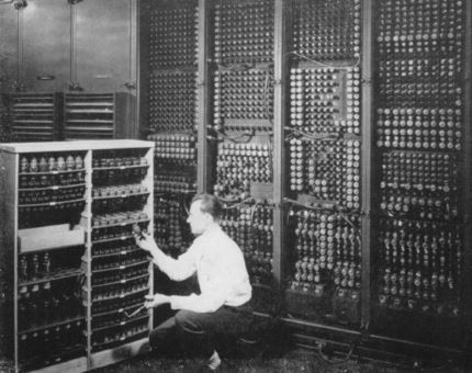 remplacement des tubes à vide eniac